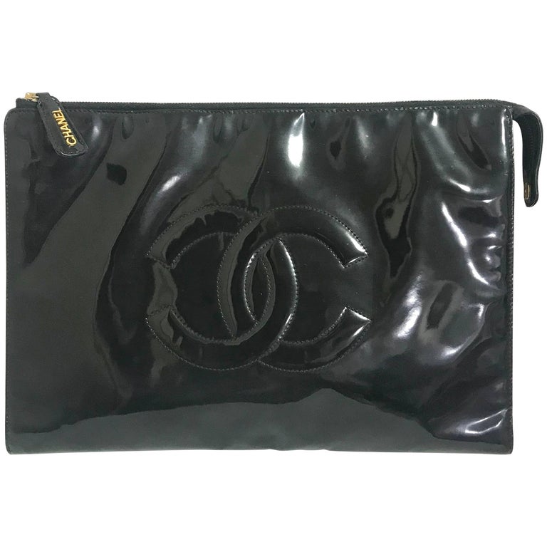 Chanel Vintage classic black patent enamel document bag / large clutch purse For Sale at 1stDibs
