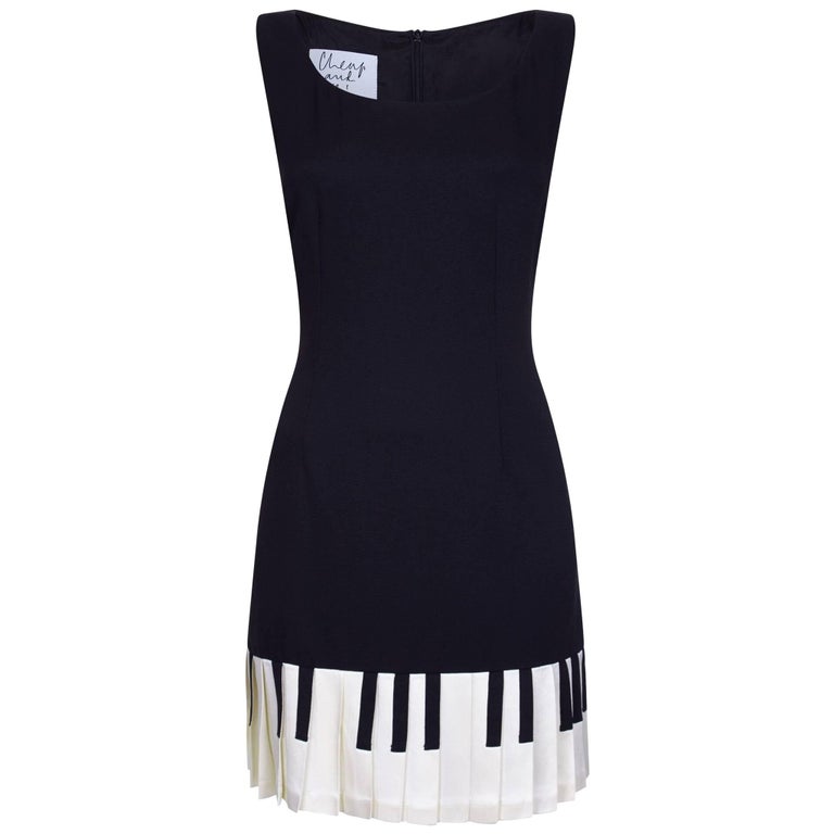 Moschino Black Shift Dress With Novelty Piano Key Hem, 1990s at 1stDibs | moschino  piano dress, piano dress moschino, moschino piano key dress