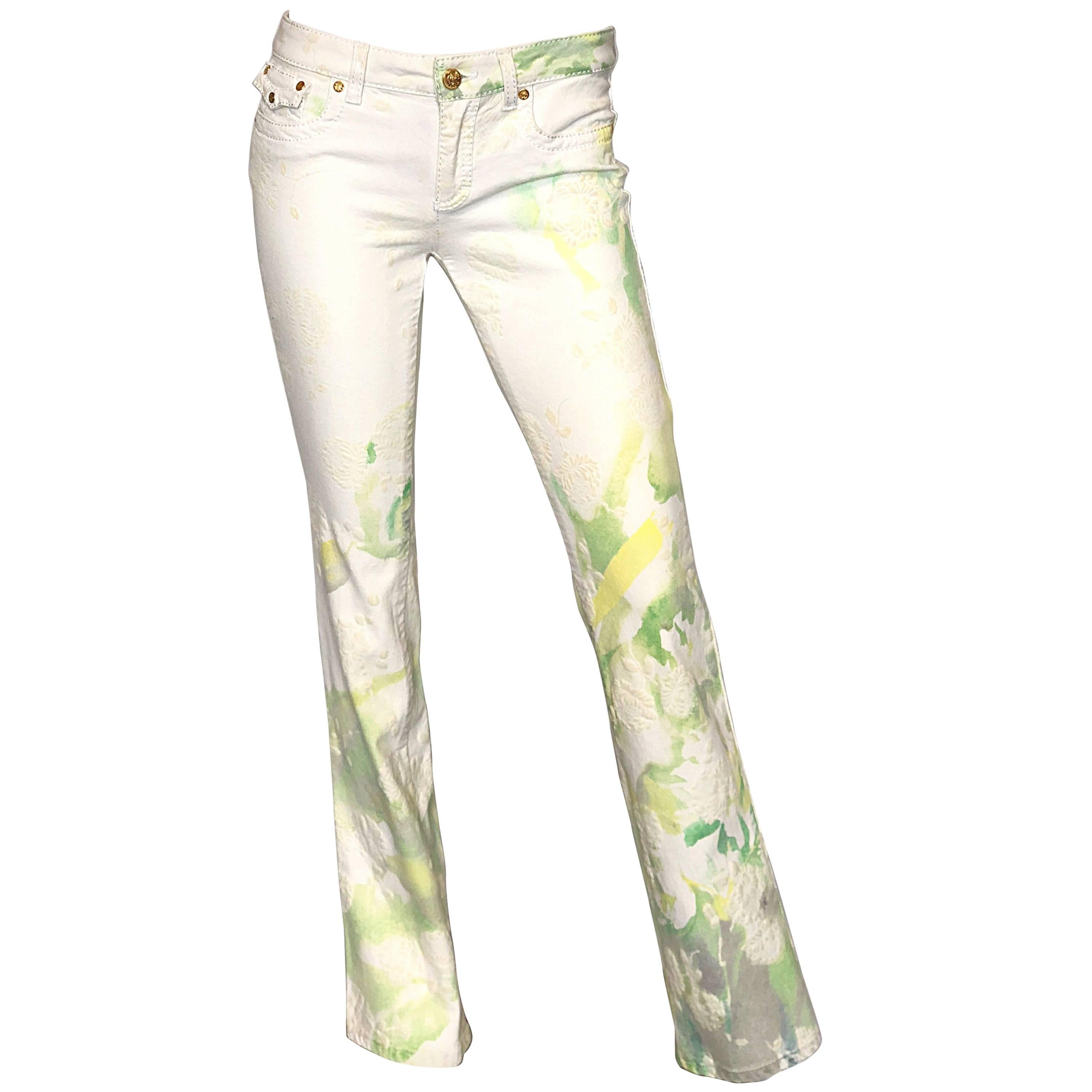 Pantalon JeanS Roberto Cavalli des années 2000, taille basse, blanc, vert et jaune, coupe bottes en vente