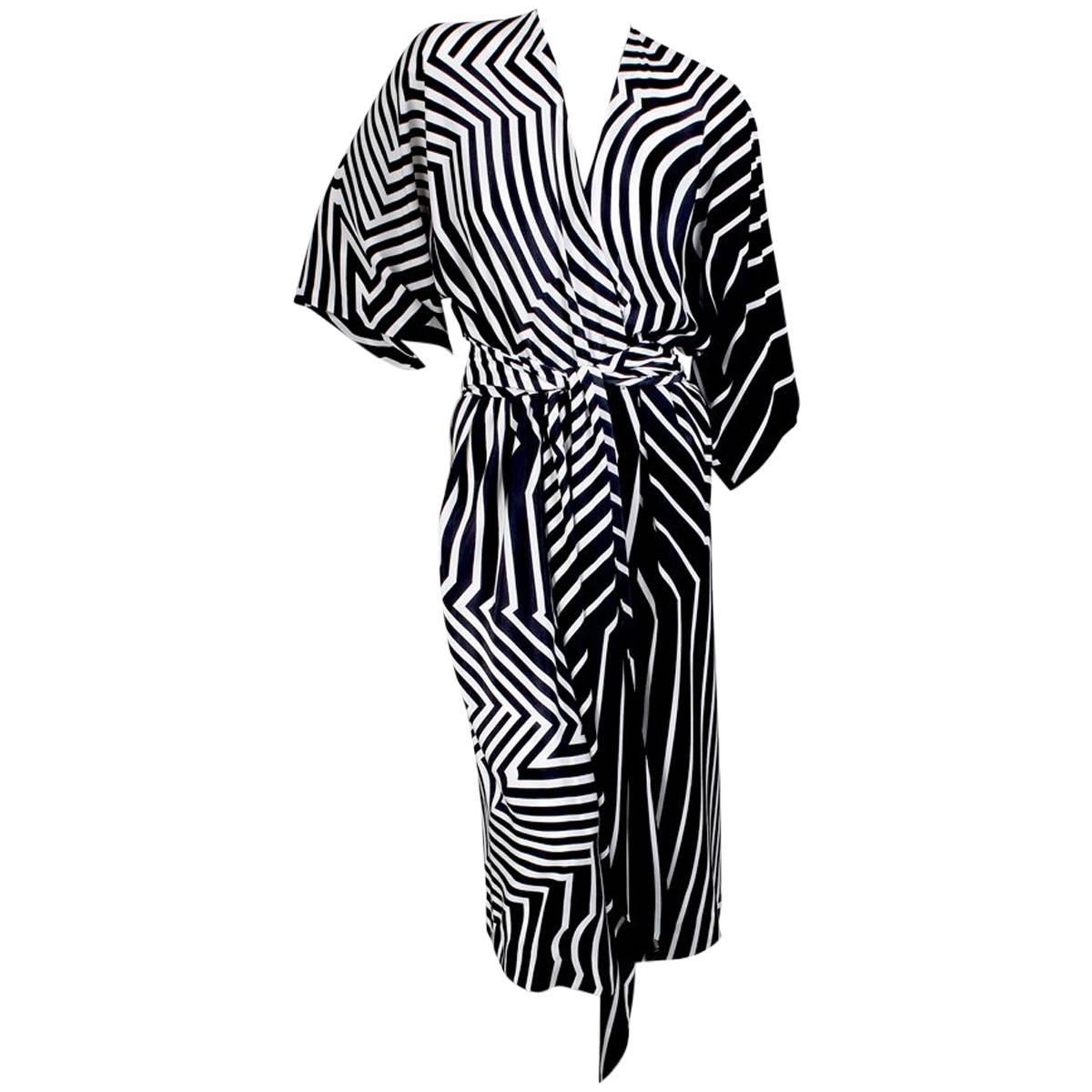 Halston Kimono Wrap Dress in B&W Geometric Print with Matching Belt circa 1970s