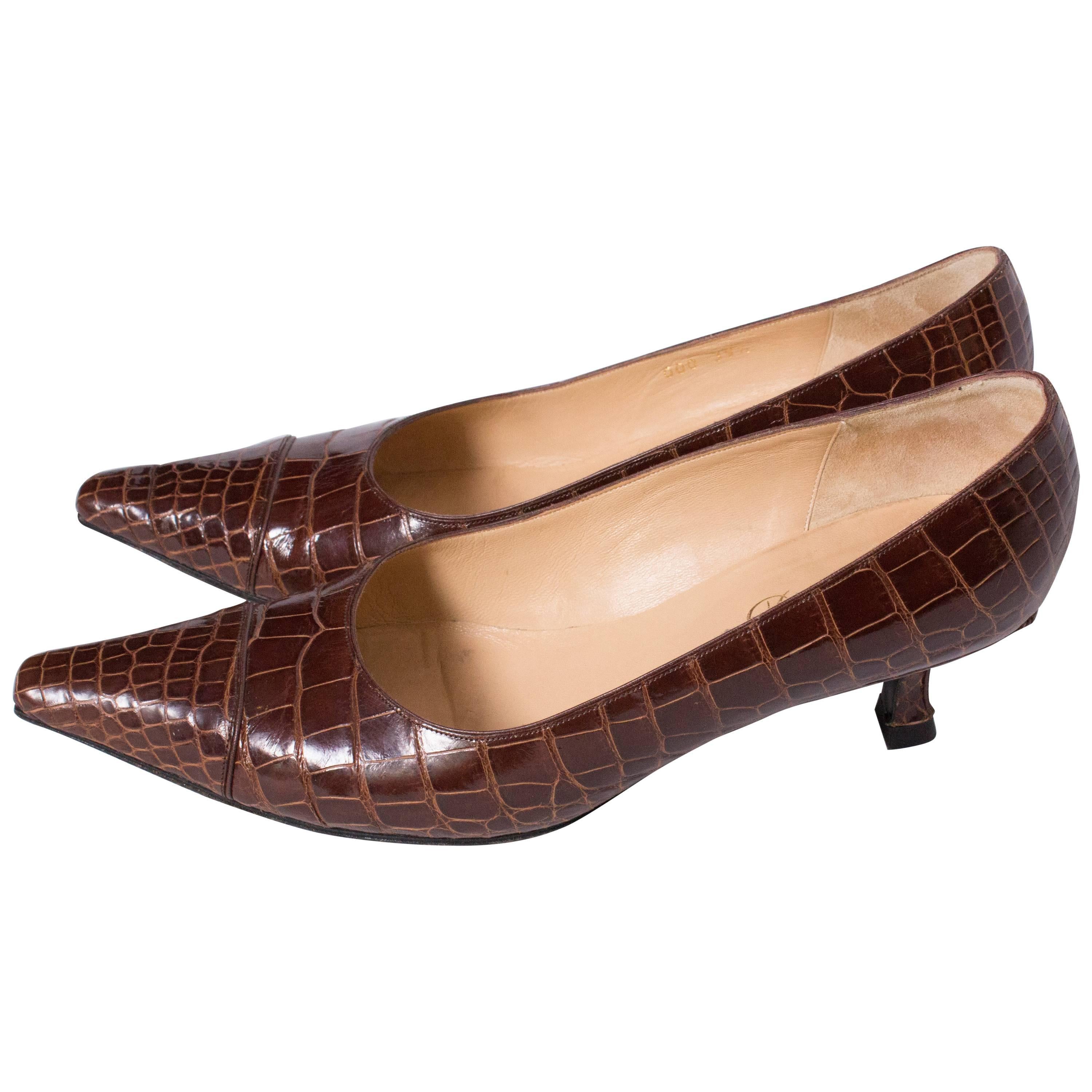 Delage Handmade Brown Croc Kittenheel Shoes