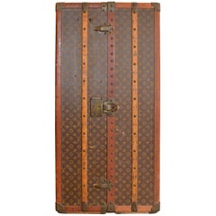 Louis Vuitton Monogram Kleiderschrank Antike Truhe:: ca. 1925-30