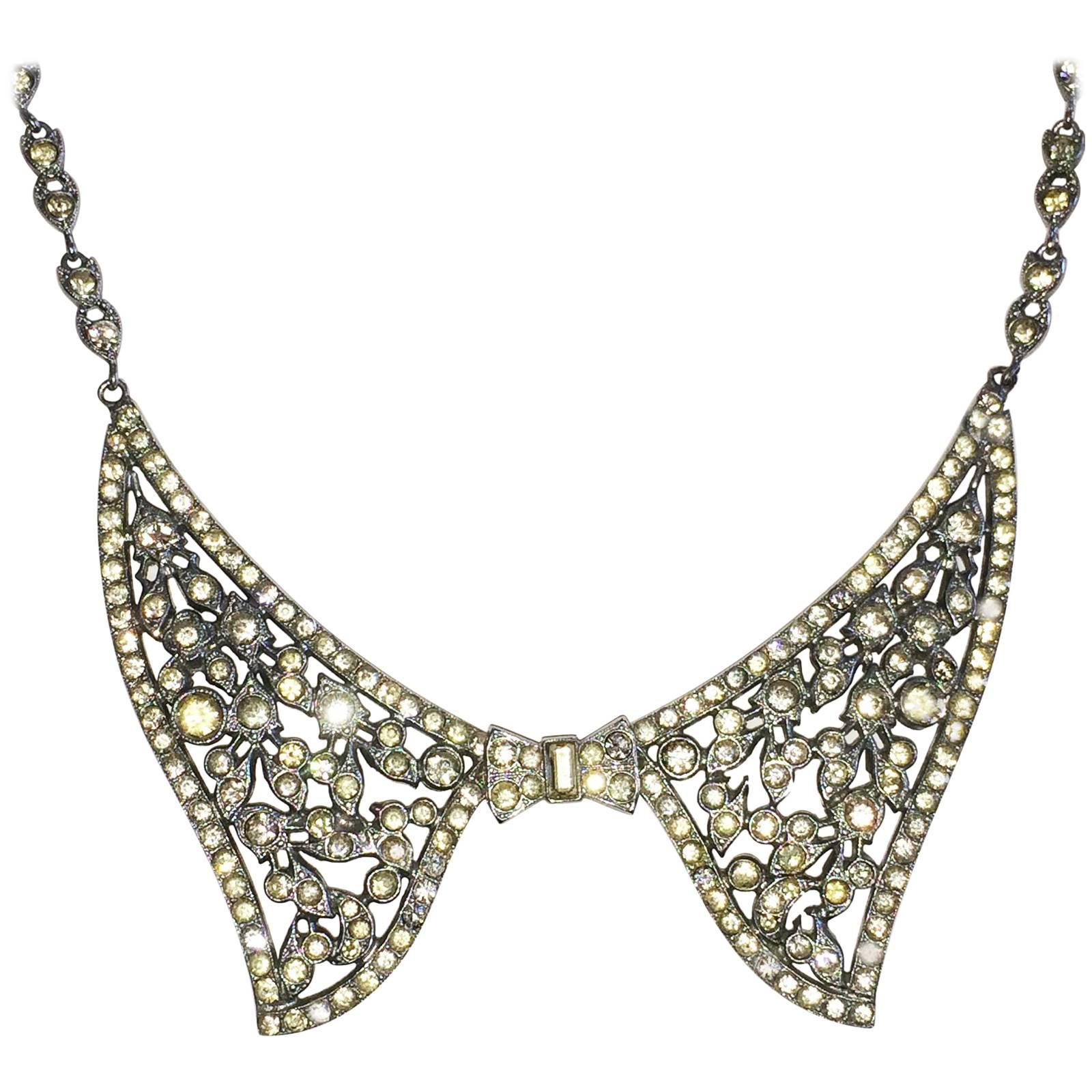 Art Deco Spectacular bow ribbon necklace 