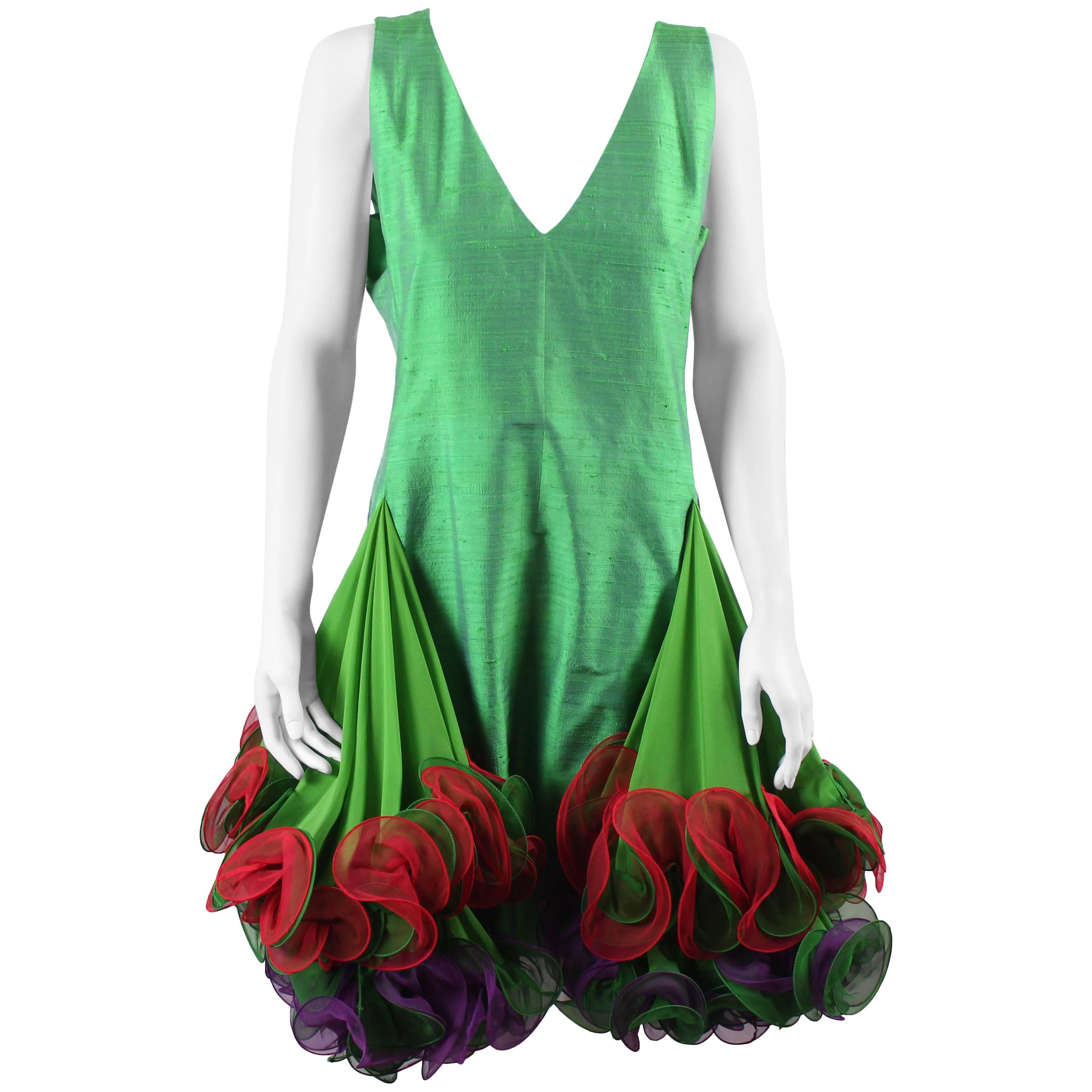 Stunning Roberto Capucci couture green shantung cocktail dress For Sale