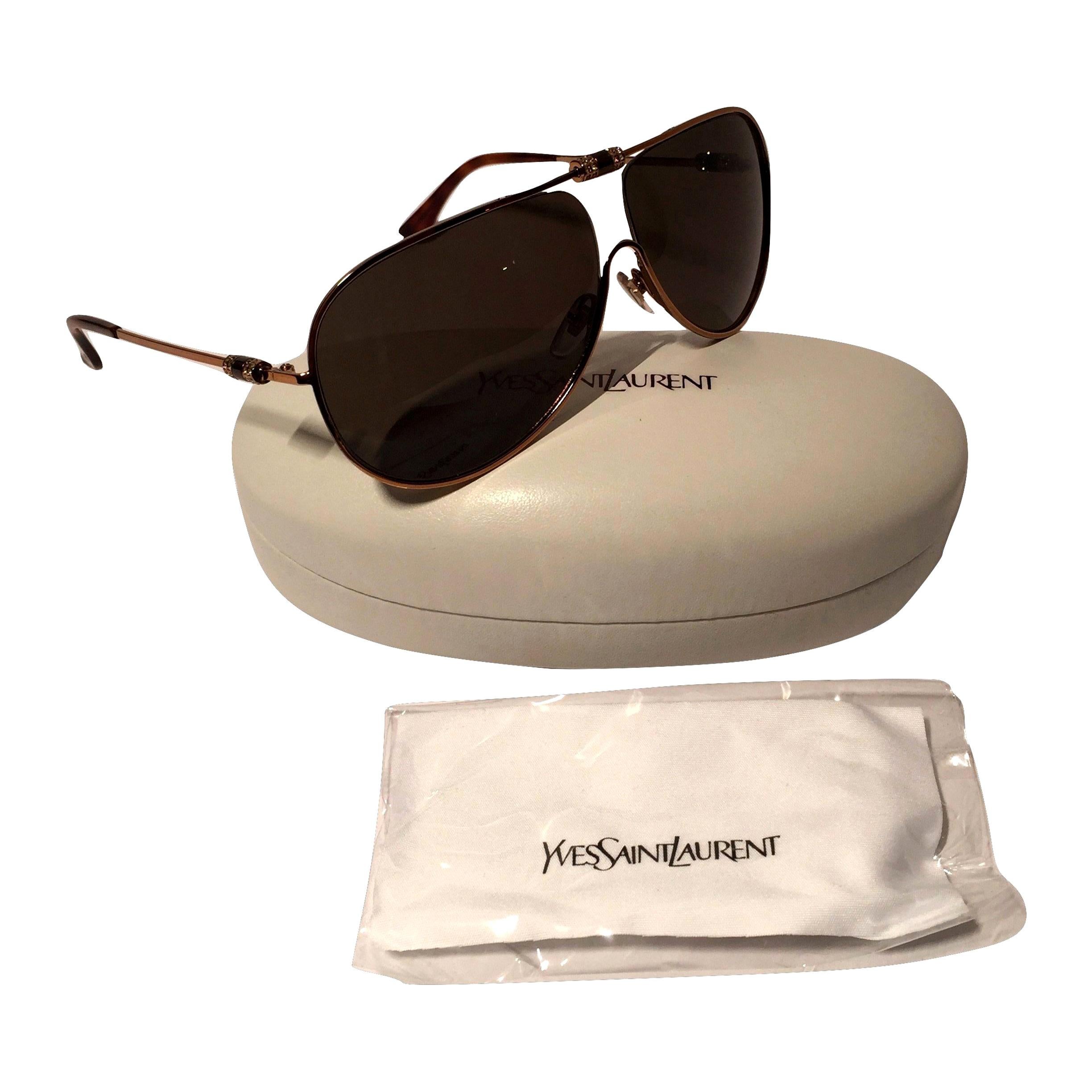 Yves Saint Laurent Sunglasses
Brand New
*Stunning in Bronze
* Crystal Front & Sides
* Lightweight
* YSL at Temple
* Made in Italy
* 100% UVA/UVB Protection
* Comes with Case, Cleaning Cloth & Tag