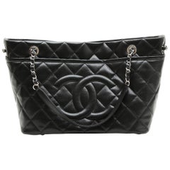 CHANEL Tote Bag in Black Grained Leather Big Model