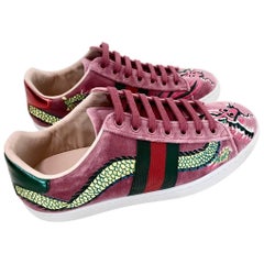 Gucci Snacks in Pink Velvet with Snake 2018 Size 36 
