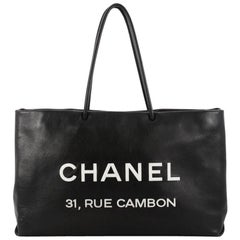 Chanel Essential 31 Rue Cambon Fourre-tout en cuir moyen
