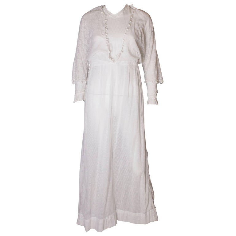 A vintage Edwardian white cotton lawn dress with lace detail For Sale at 1stDibs edwardian