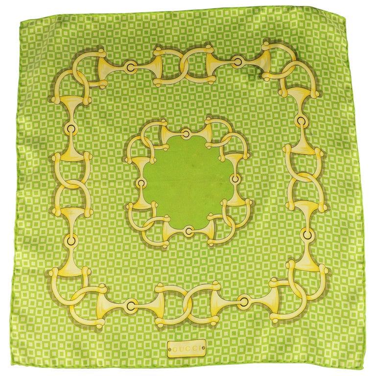 Gucci Pocket square with Horsebit rhombus print  Pocket square styles, Pocket  square, Men's pocket squares