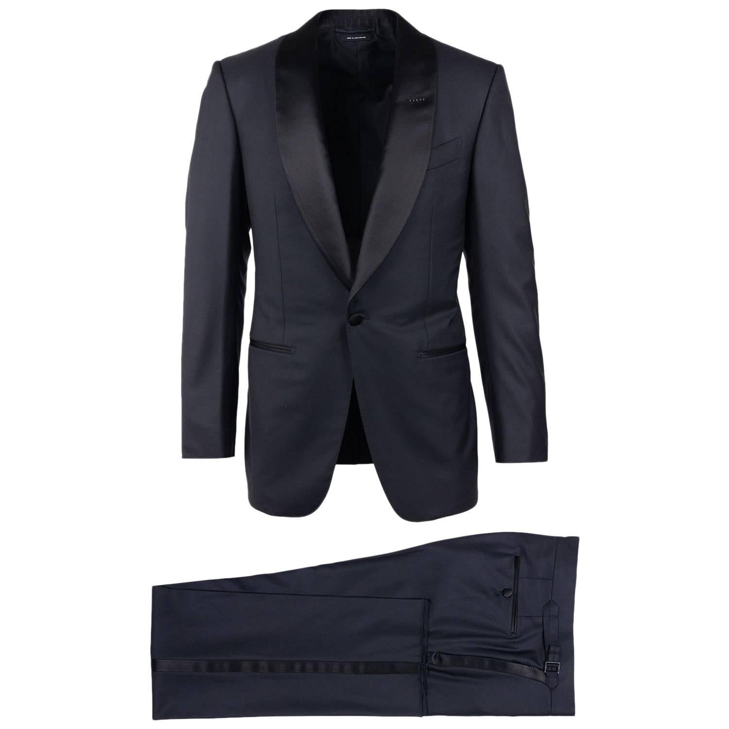 Tom Ford Black Wool Shawl Lapel Windsor Two Piece Tuxedo Suit For Sale