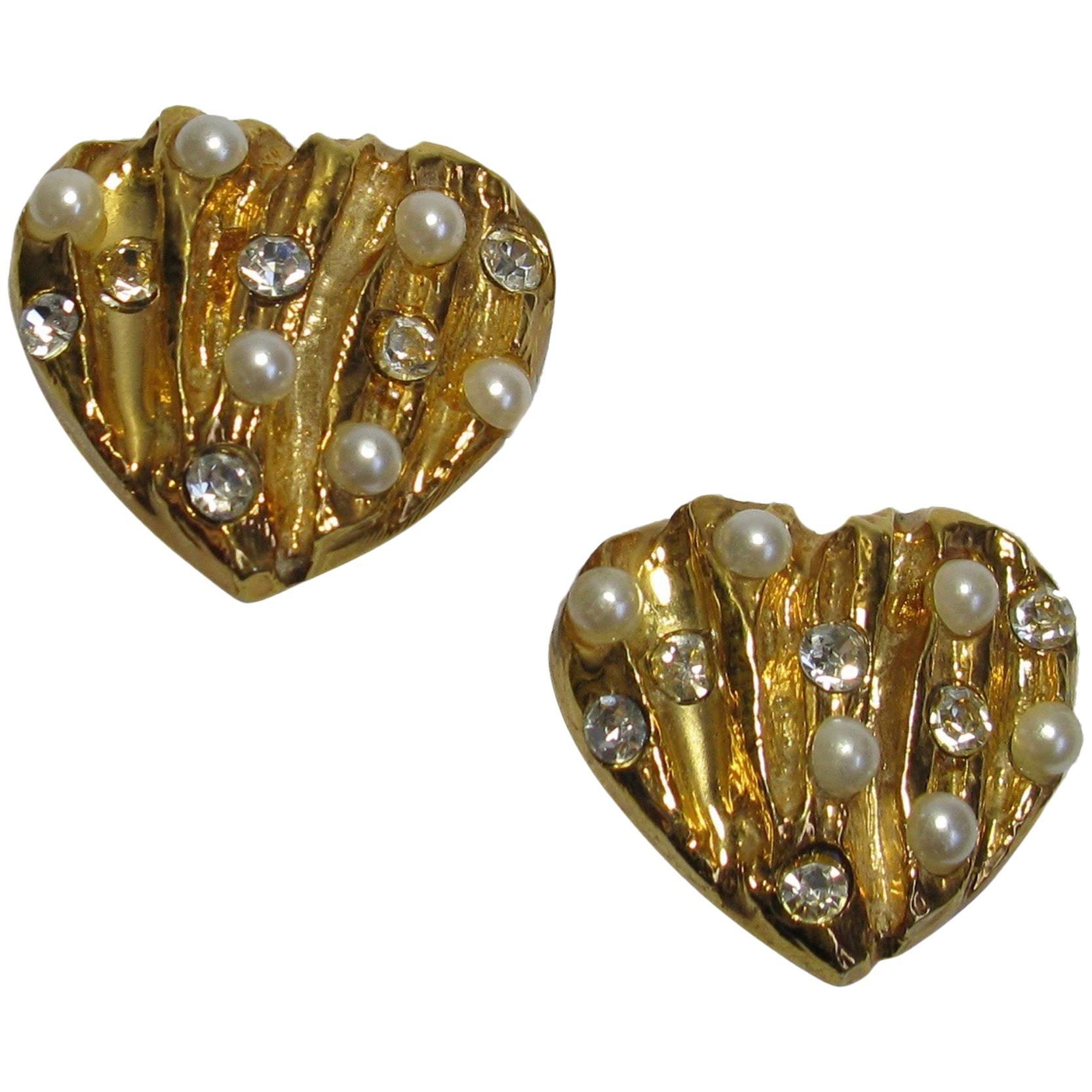 CHRISTIAN LACROIX Vintage Heart Clip-on Earrings in Gilt Metal and rhinestones