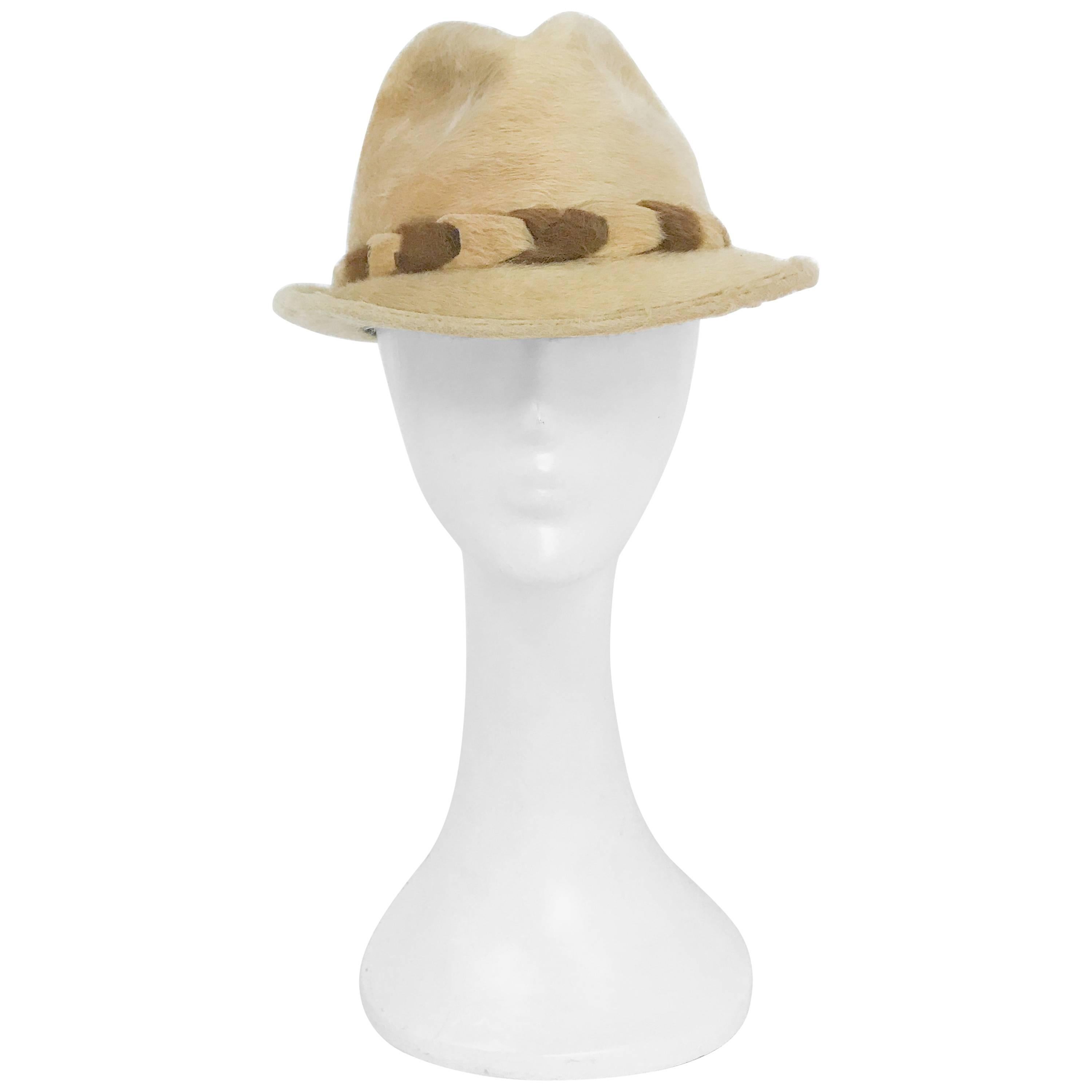 1960s Tan Beaver Felt hat with Two-Tone Band For Sale