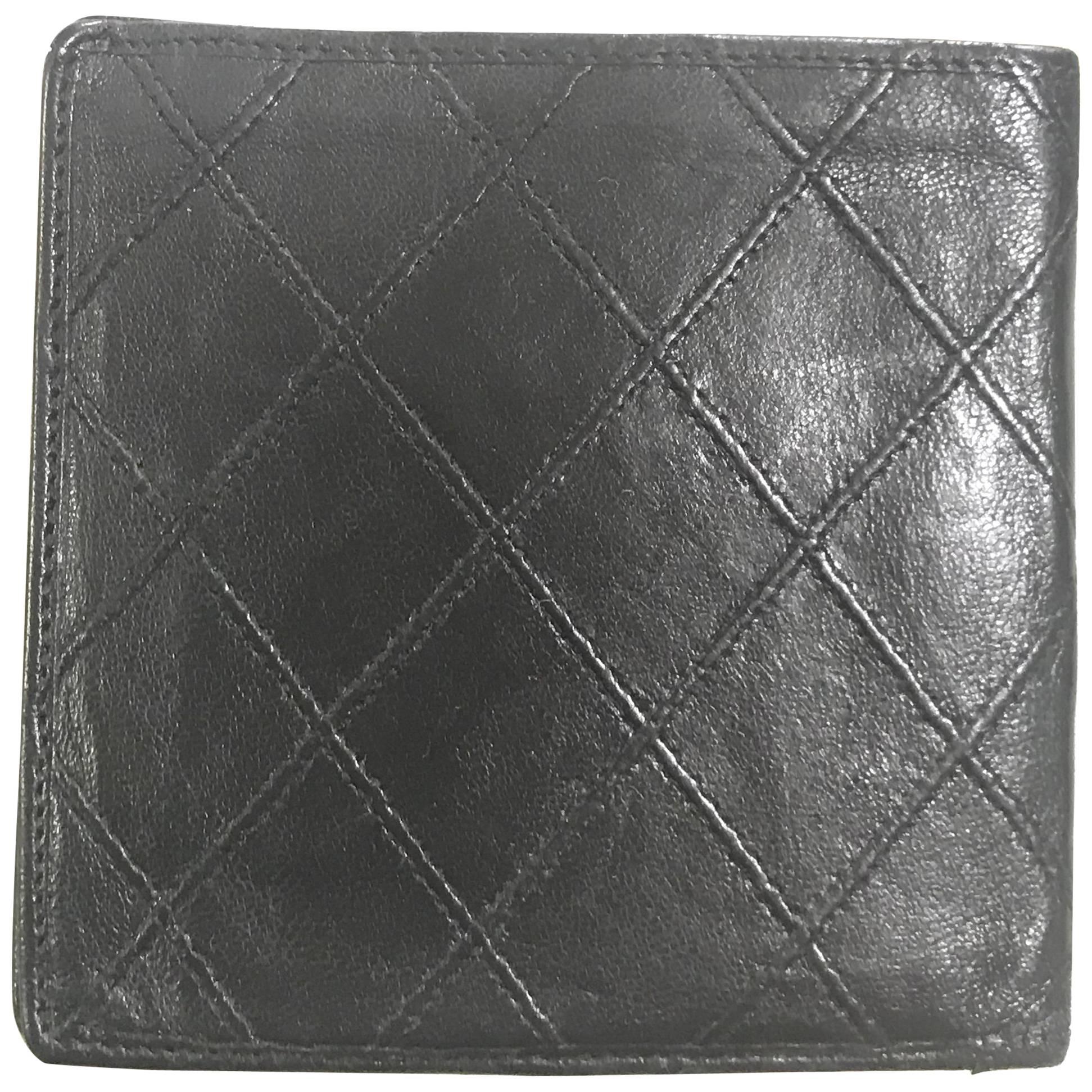 Vintage CHANEL black calfskin square stitched wallet, bill, card case. Unisex. For Sale