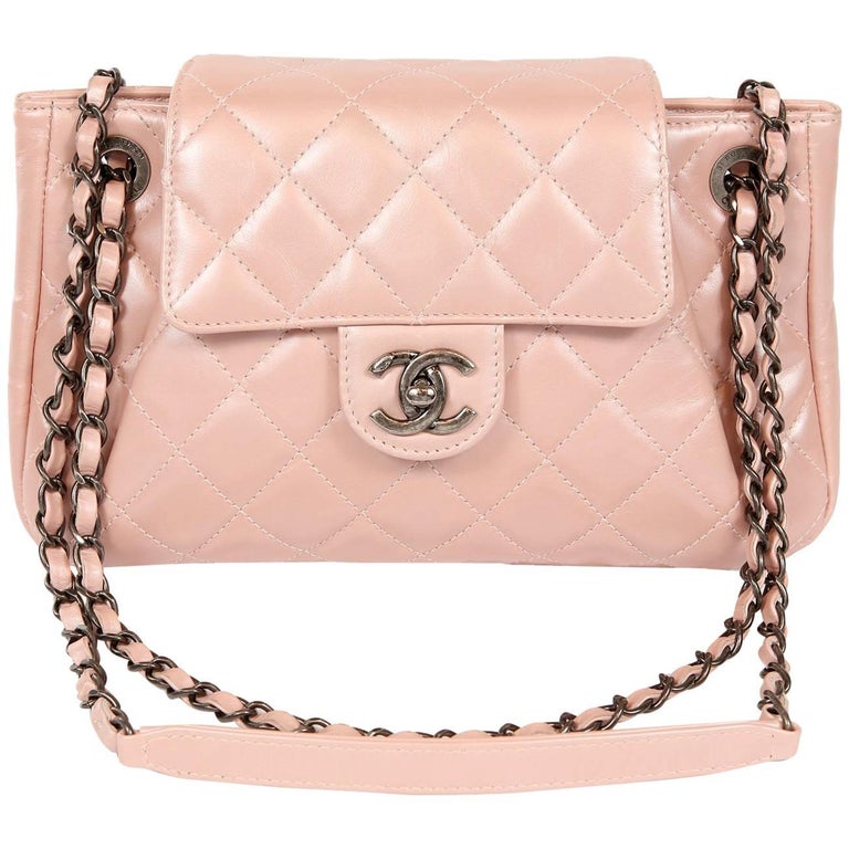 chanel pearl pink bag