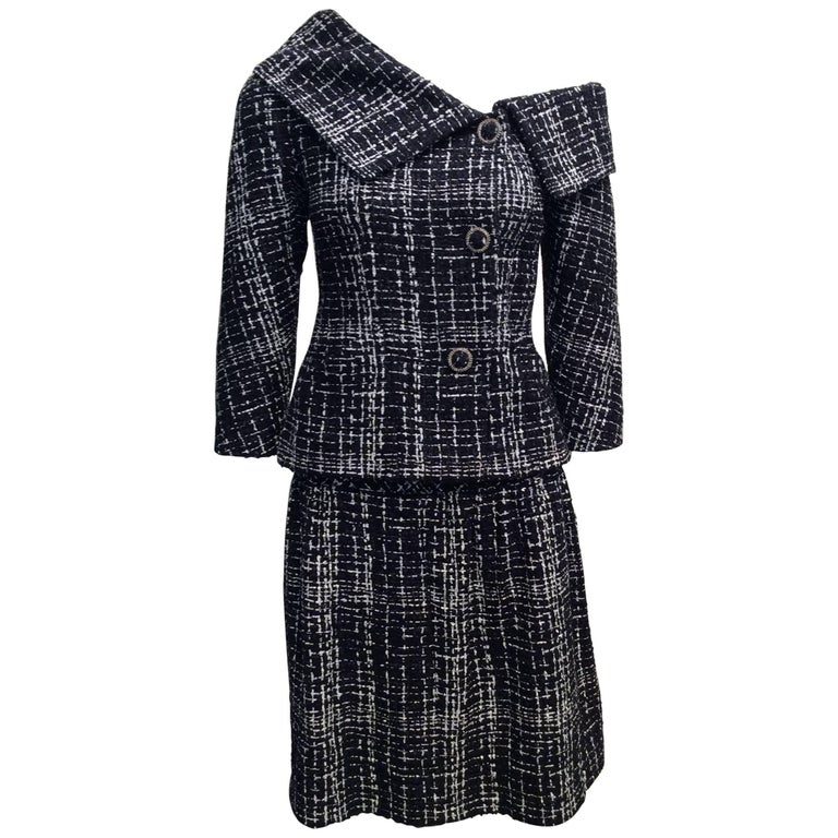 Chanel - Authenticated Dress - Tweed Navy Plain for Women, Very Good Condition