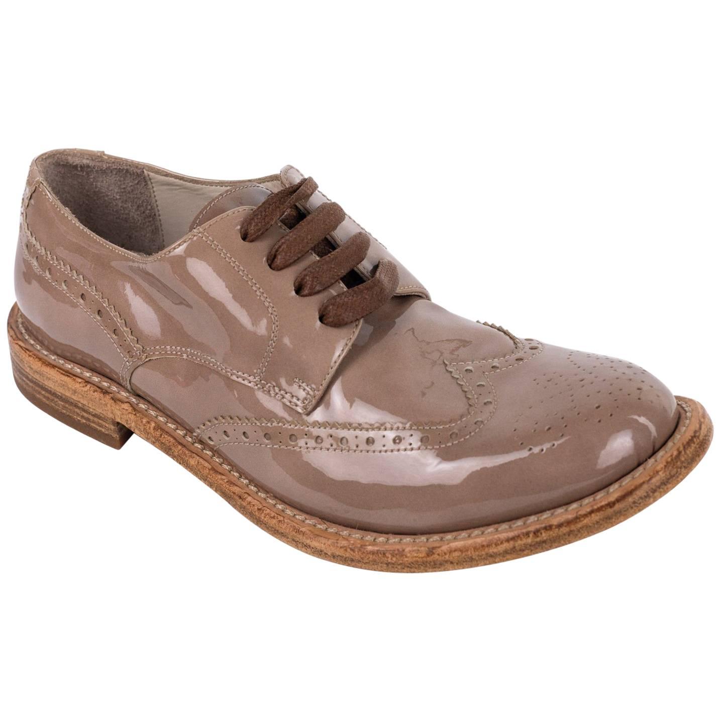 Brunello Cucinelli Womens Patent Leather Lace Brogue Brown Oxfords  For Sale