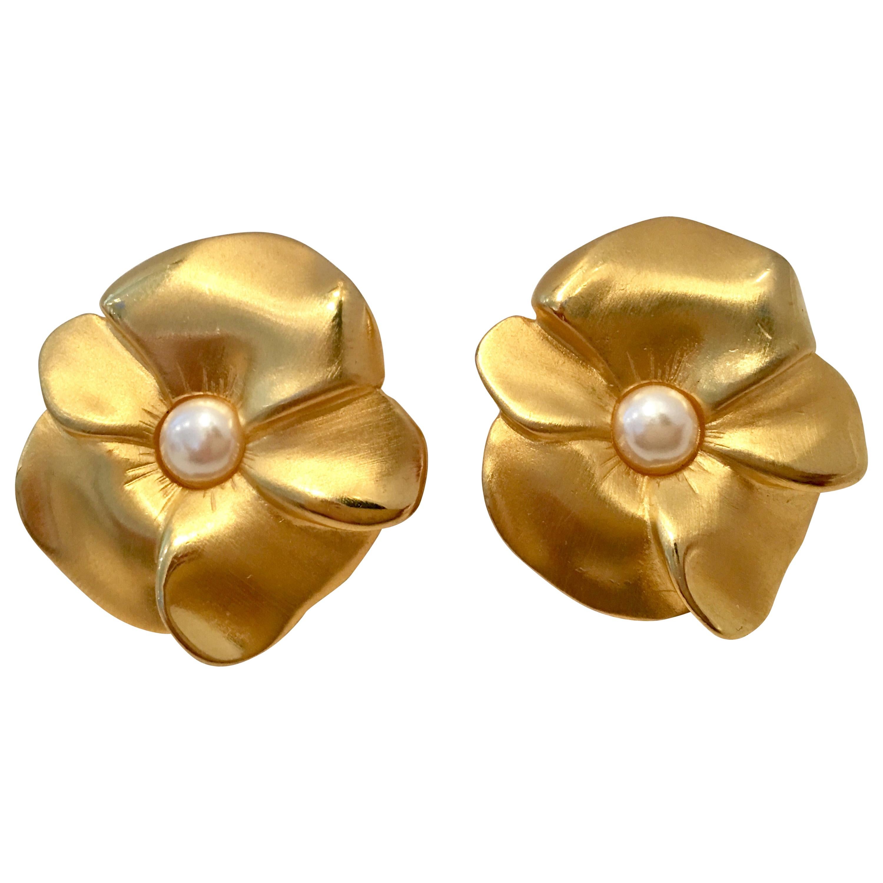 90
S Givenchy Brushed Gold Plate 
Faux Pearl Flower Earrings