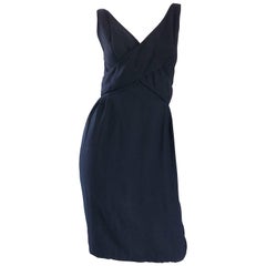 1950s Chic Crepe Sin Mangas Perfecto Vintage 50s Pequeño Vestido Negro Vaina
