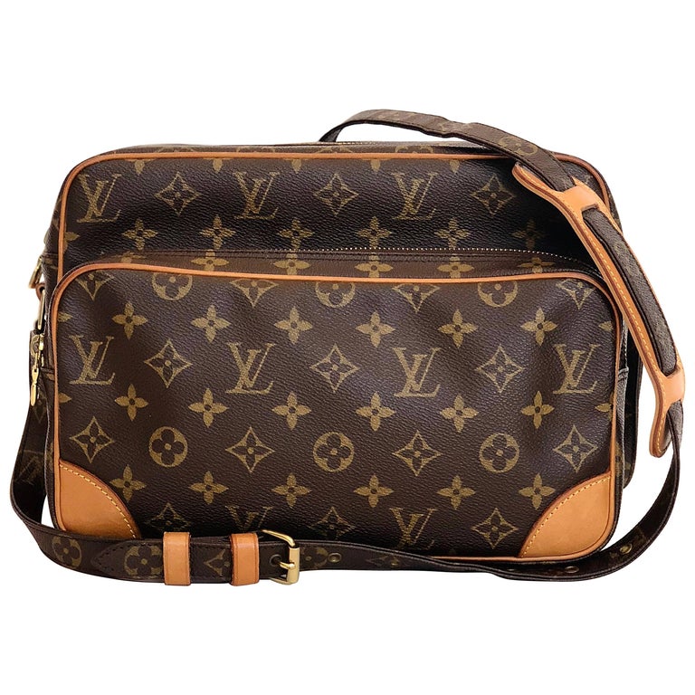 Louis Vuitton Monogram Cross Body Bag at 1stDibs