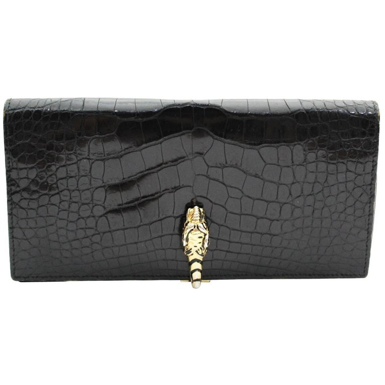 Vintage Gucci Black Crocodile Leather Wallet For Sale at 1stdibs