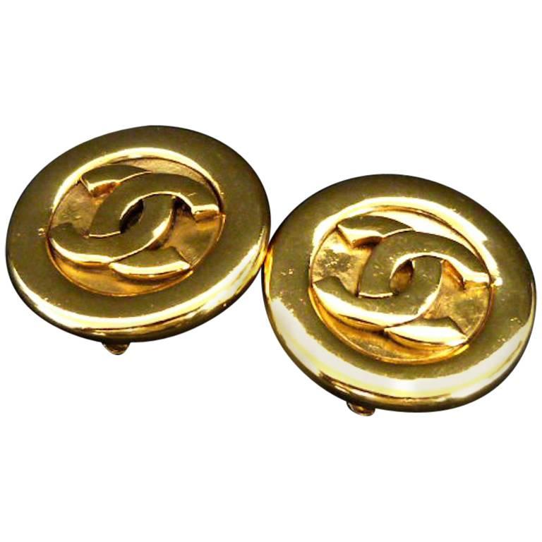 Chanel Classic Gold-Toned "CC" Hardware Round Clip On Earrings