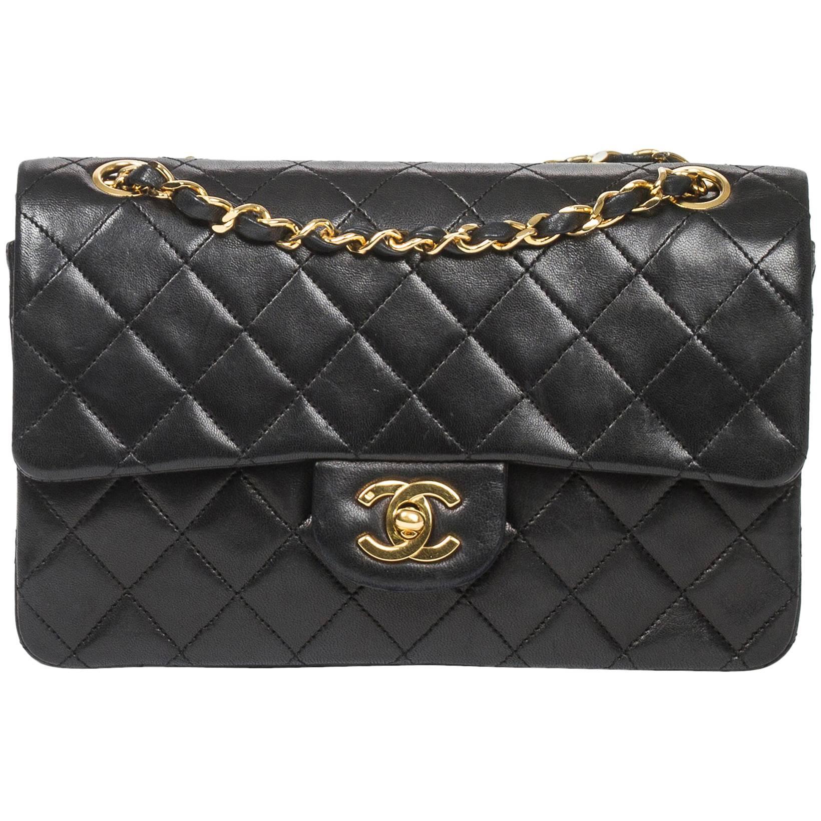 Shoulder bag Chanel Classic Double Flap in black leather For Sale