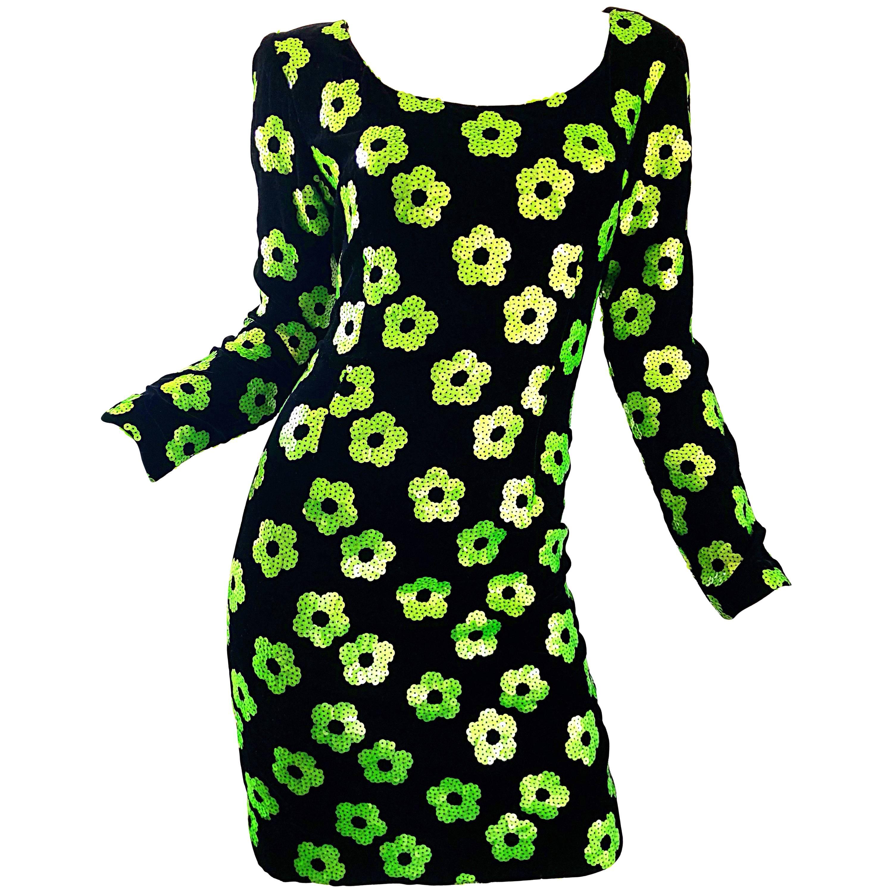 1990s Steve Stolman Black Neon Green Sequin Flower Size 6 8 Velvet Bodycon Dress For Sale