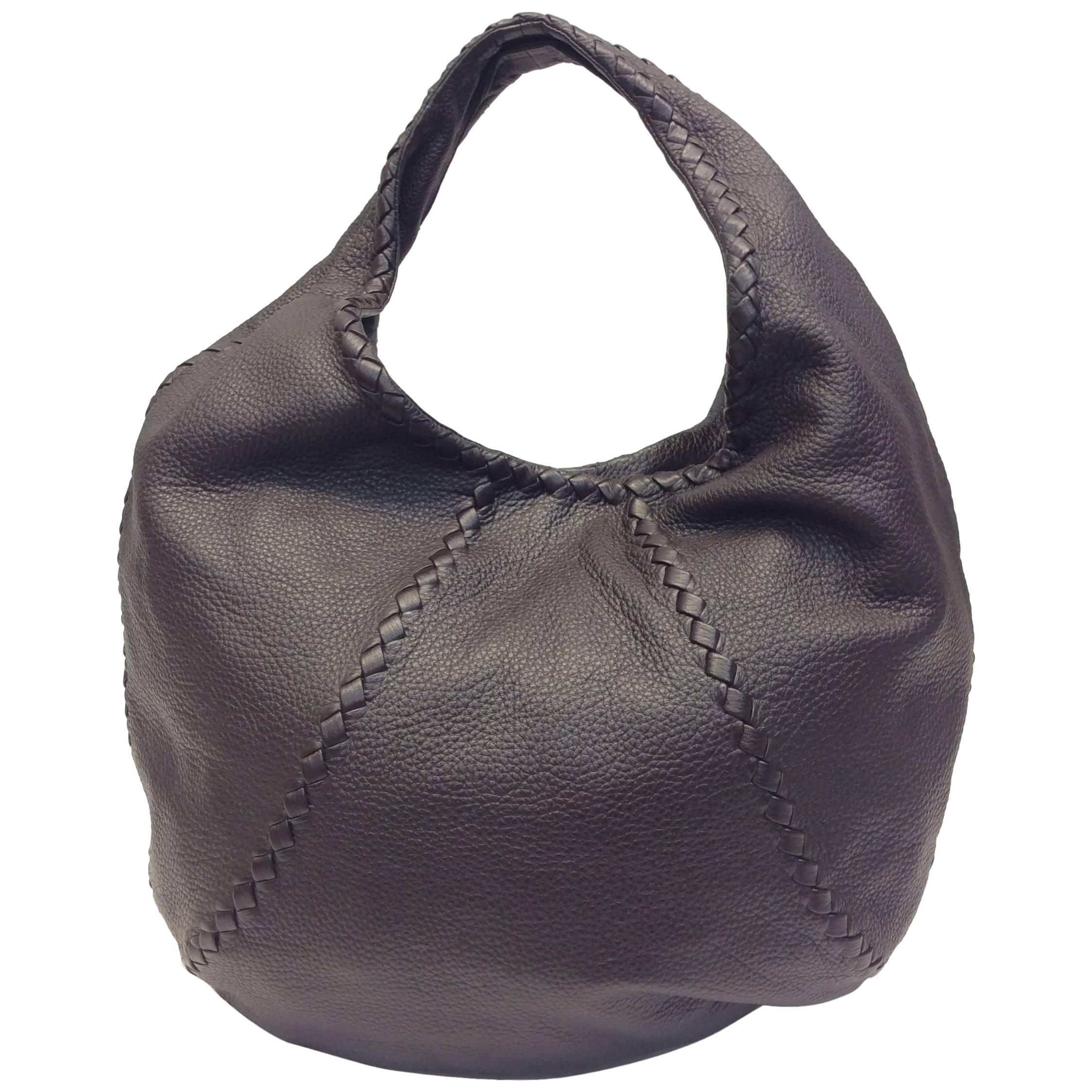 Bottega Veneta Brown Leather Hobo Cervo Shoulderbag For Sale