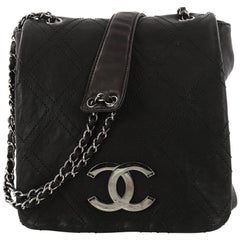 Chanel Diamond Stitch Messenger Quilted Calfskin Medium Chanel Diamond Stitch Messenger Quilted Calfskin Medium