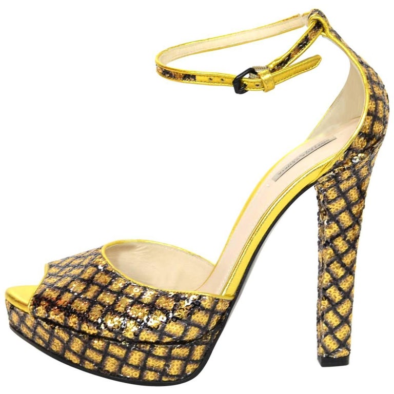 Bottega Veneta Gold Sequin Open-Toe Sandals Sz 38.5 NEW For Sale at 1stDibs