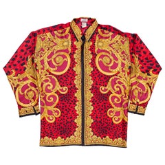 Gianni Versace début des années 1990 - Chemise en soie rouge baroque imprimé léopard pour hommes