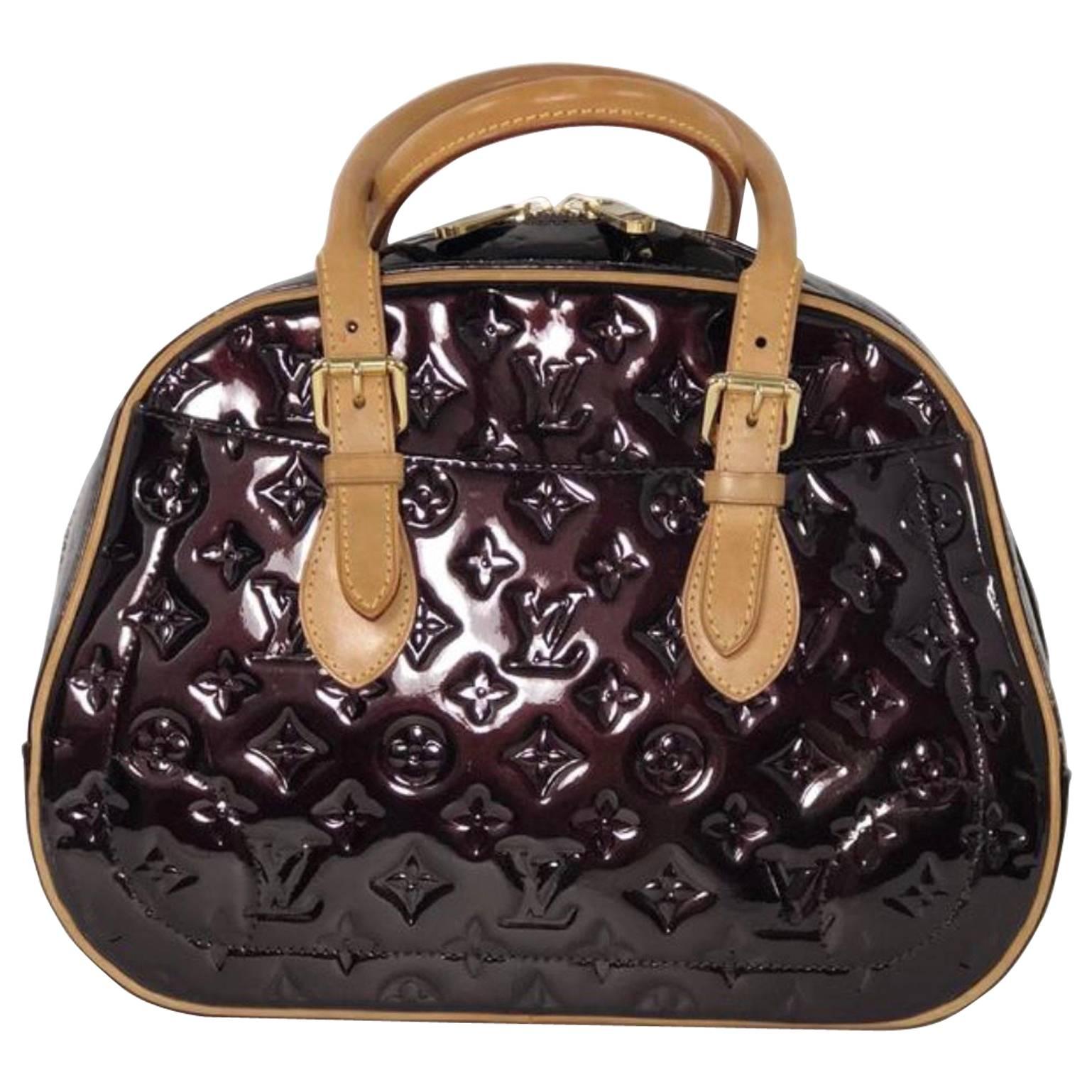 Louis Vuitton Vernis Summit Drive in Amarante Top Handle Handbag For Sale