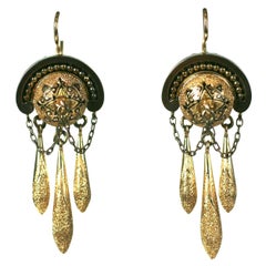 Boucles d'oreilles pendantes victoriennes élégantes