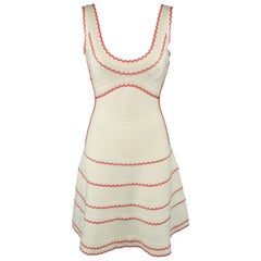 Beigefarbenes und korallenfarbenes Bandage-Hanah-Kleid von Herve Leger mit Wellenschliff