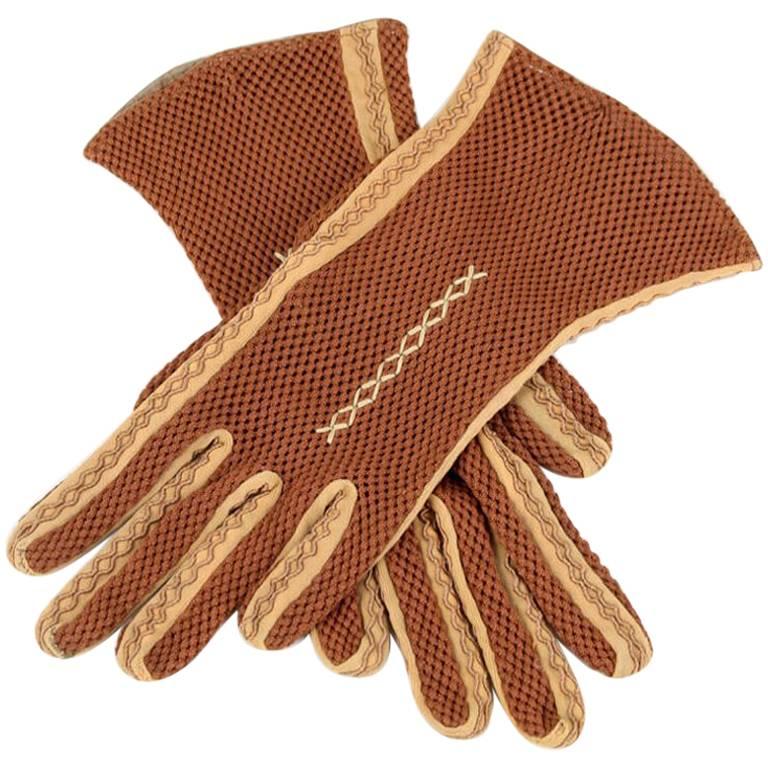 Embroidered Rust Mesh Fabric Gloves With Apricot-Coloured Seams, 1930s/1940s