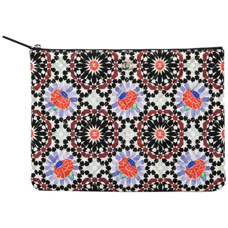 CHANEL Clutch in Multicolor Quilted Canvas