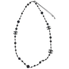 CHANEL Necklace in Black and Dark Gray Pearls, CC, Ruthenium Chain