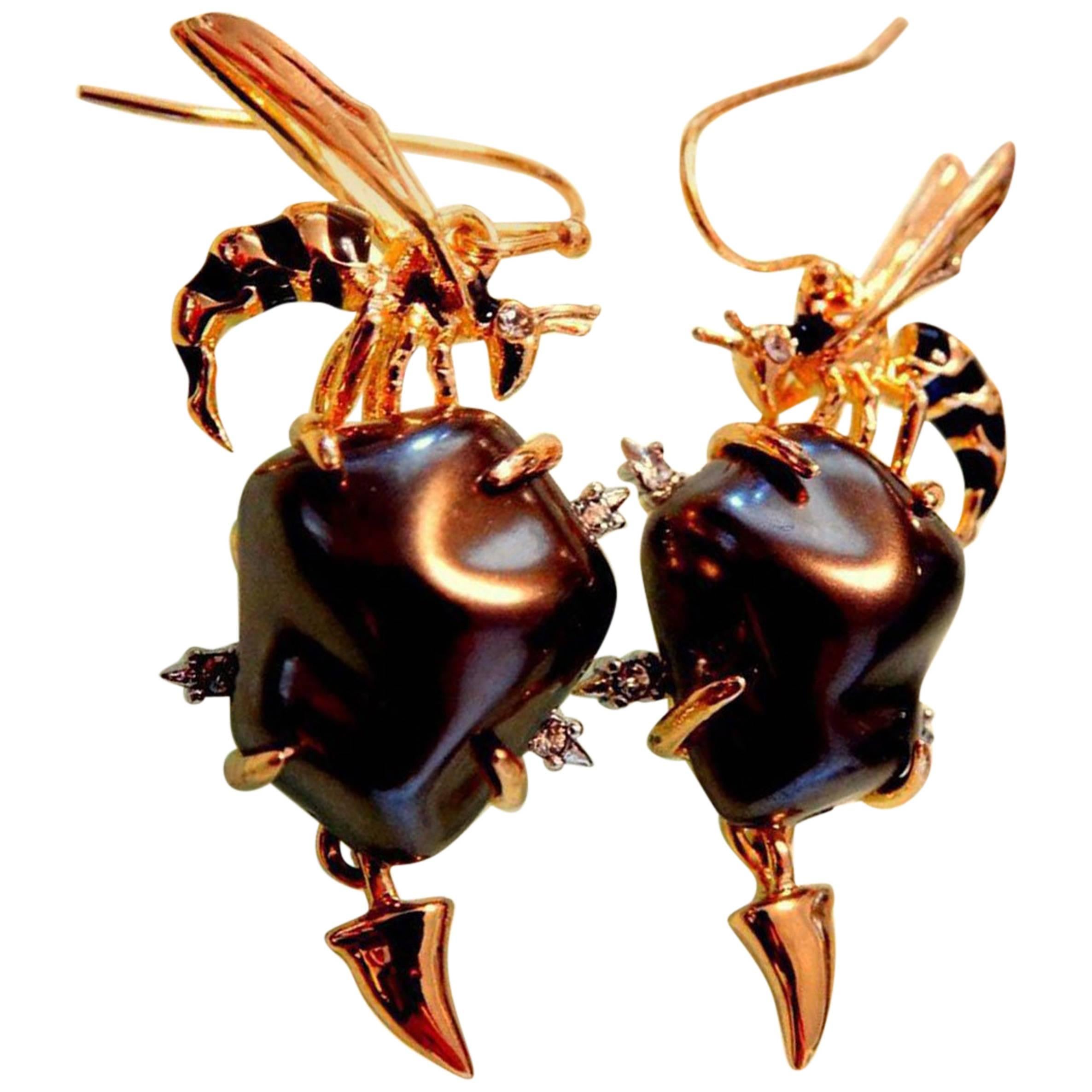 Signed Alexis Bittar Faux Baroque Pearl Wasp Hornet Gold Gilt Runway Earrings