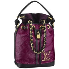 Louis Vuitton Ltd Ed Double Jeu Neo Noe cranberry bucket bag, Fall/Winter 2010