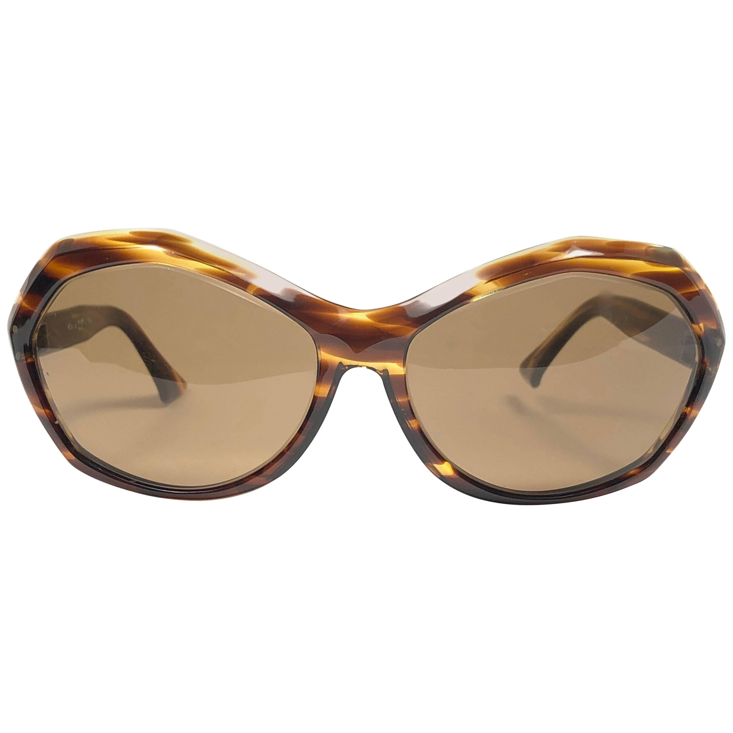 Pierre Marly - Lunettes de soleil surdimensionnées, avant-gardistes, nickelées, rares, vintage, état neuf, années 1960 en vente
