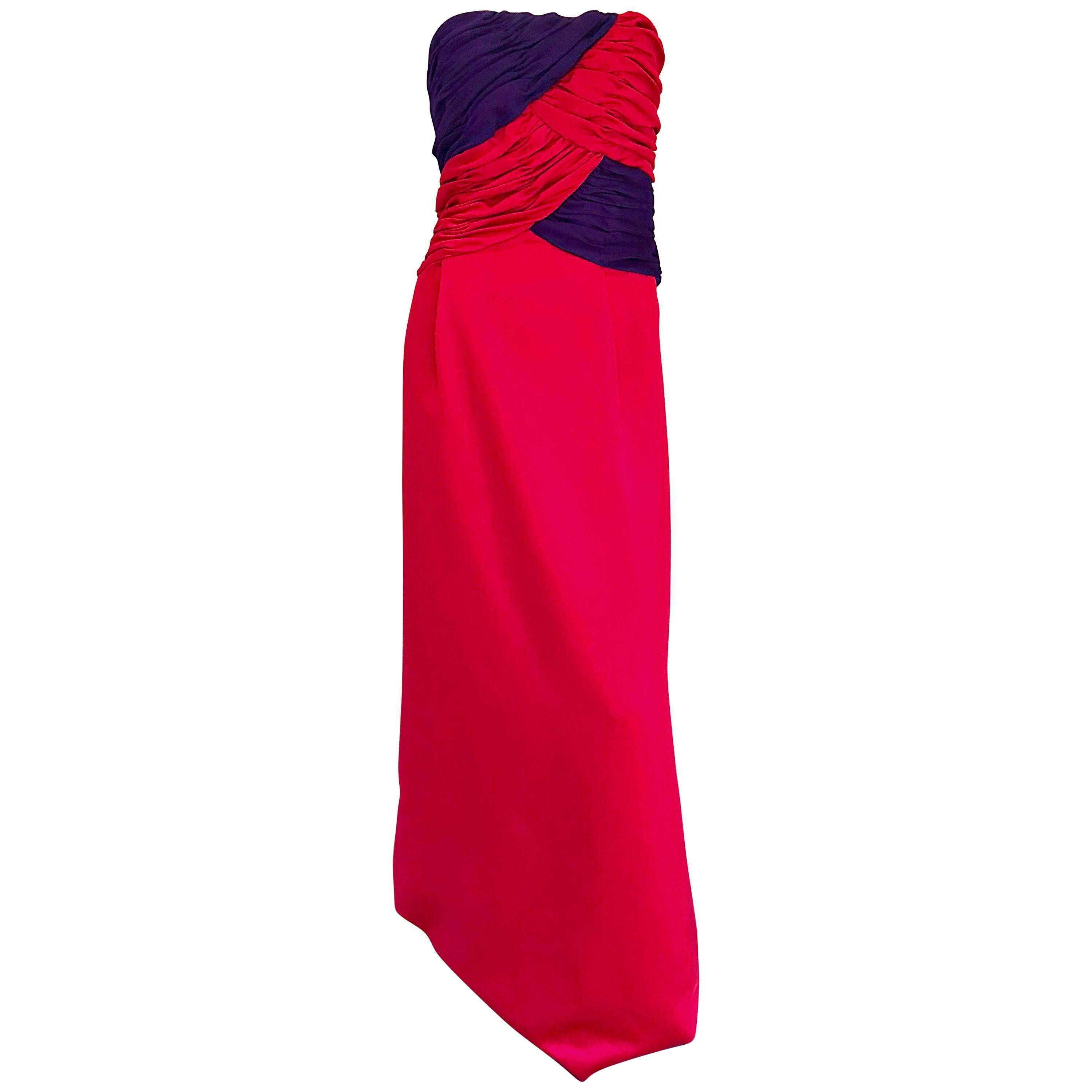 Vintage Vicky Tiel Couture trägerloses Vintage-Kleid aus Seidensatin in Rot + Lila, Größe 10 / 12 im Angebot
