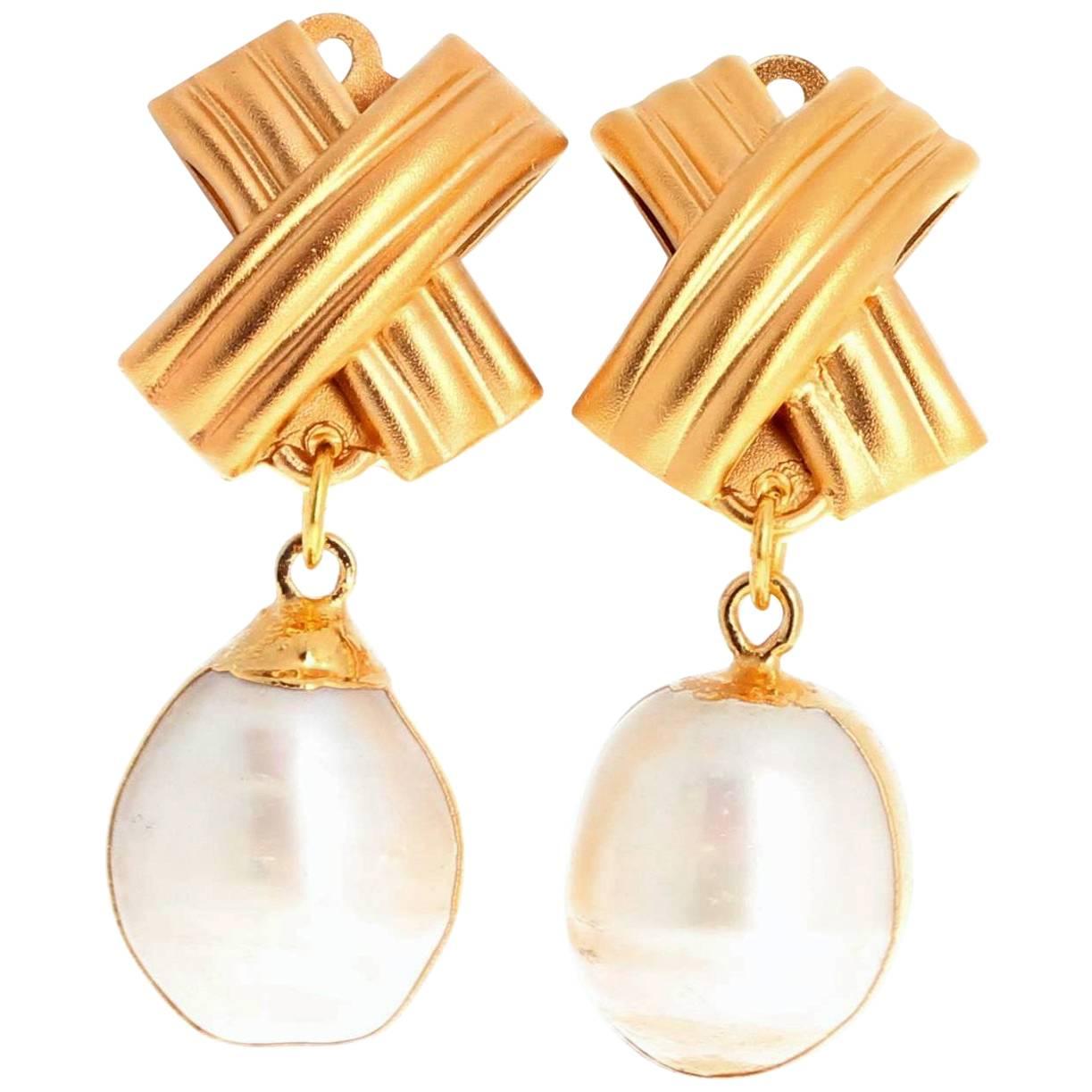 AJD  Elegant 1.7" Clip-on Natural Cultured Pearl Gold Plated Statement Earrings
