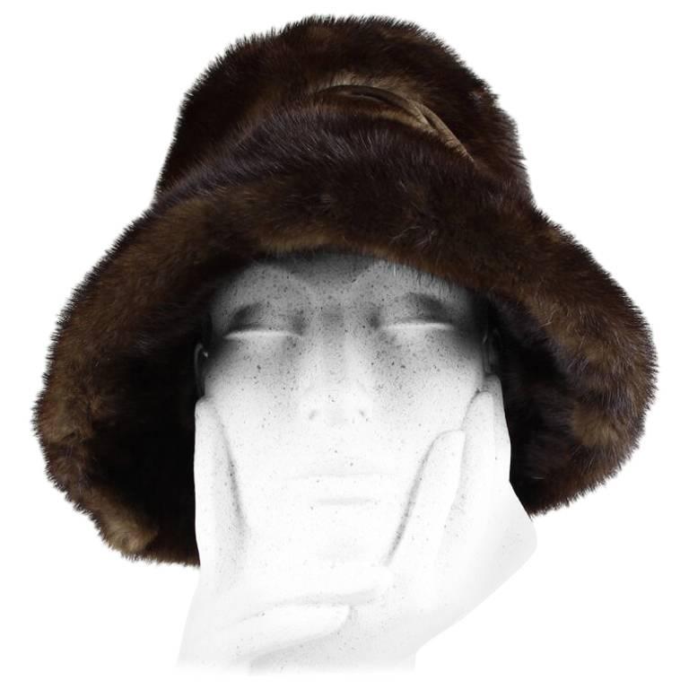 1960s Dark Chocolate Brown Brimmed Mink Fur Hat With Twisted Satin Ribbon