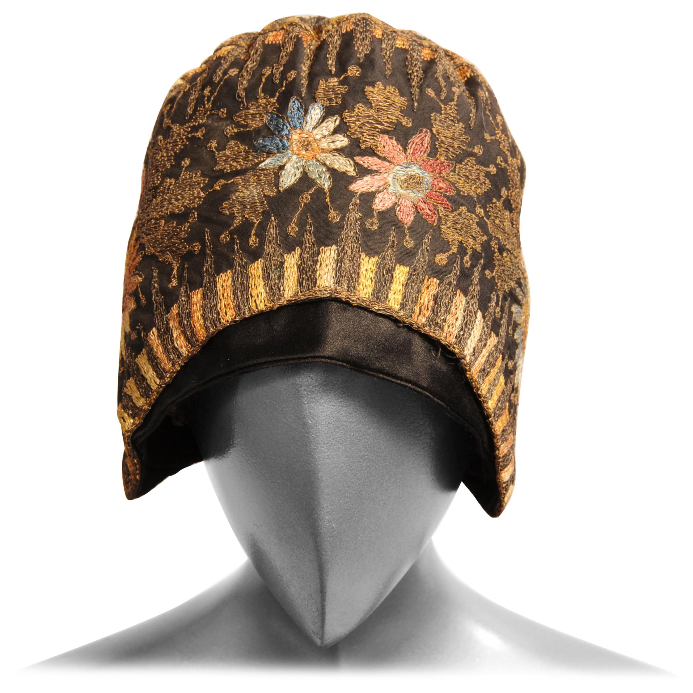 Silk and Gold Thread Embroidered Cloche Hat, 1920s 