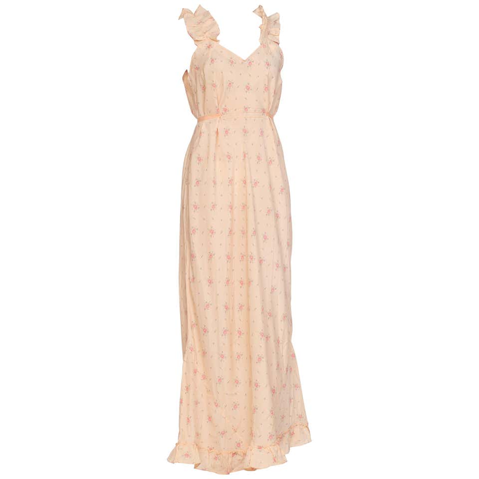 1940S Peach Bias Cut Silk Floral Negligee With Low Ruffle Back and ...