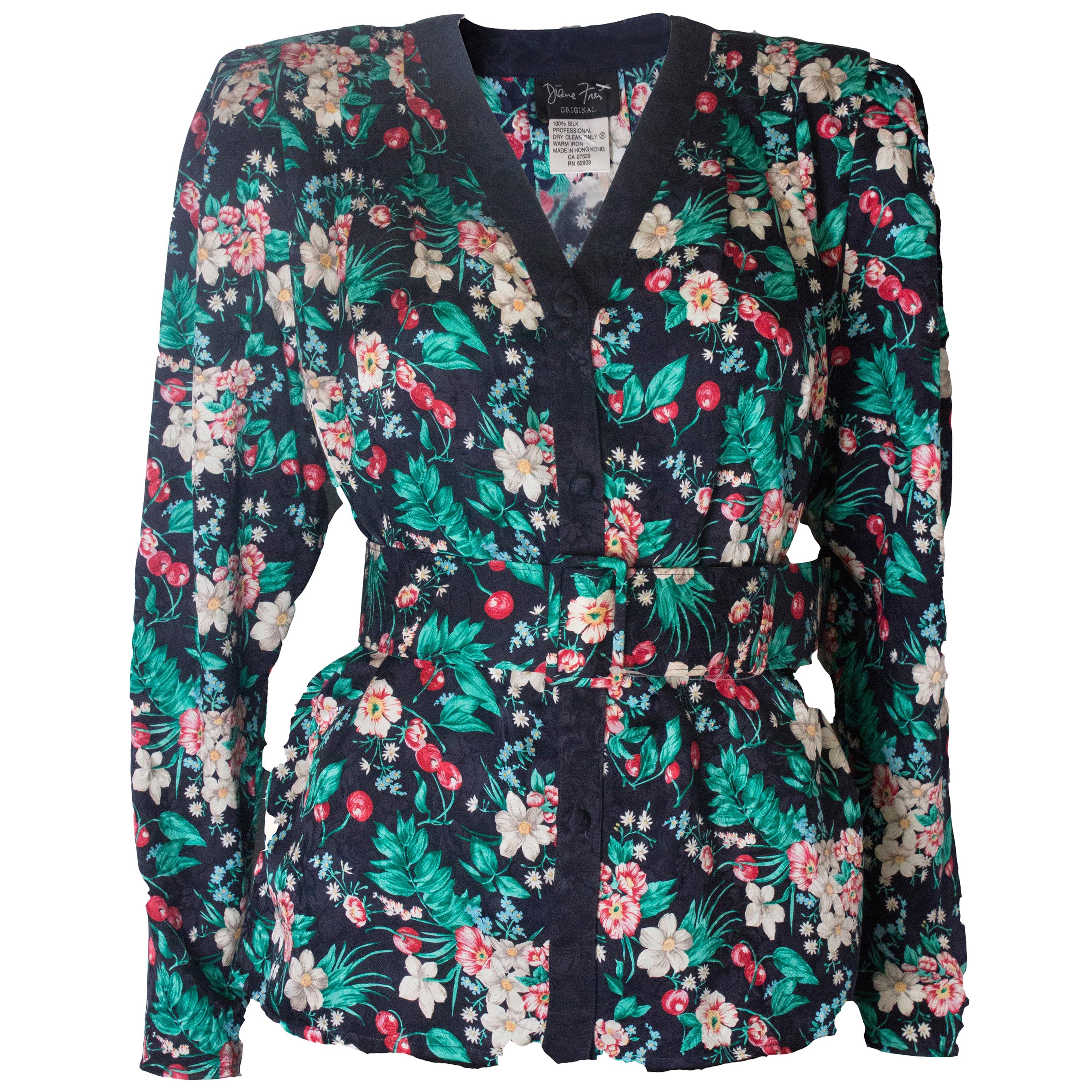 A Vintage 1980s silk floral printed jacket with matching belt by Diane Fres For Sale