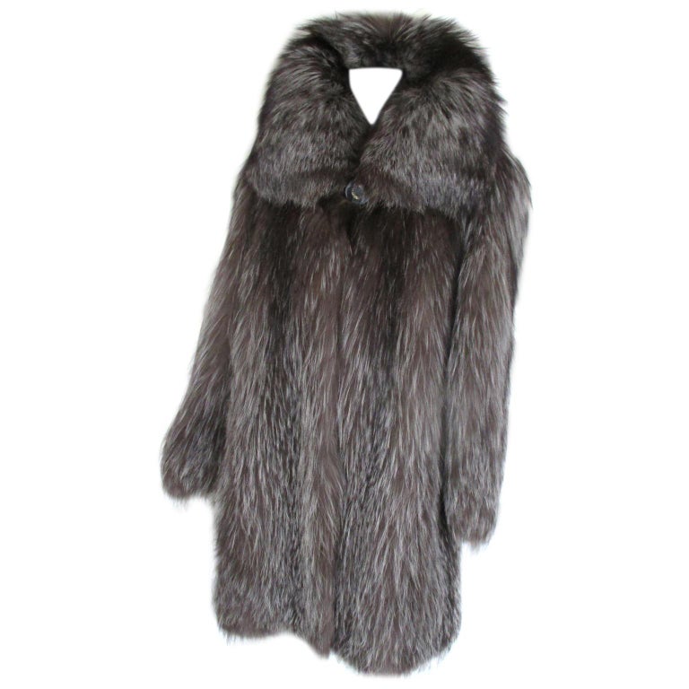 Beautiful Silver Fox Fur coat at 1stDibs pantelis chasakioilis & co