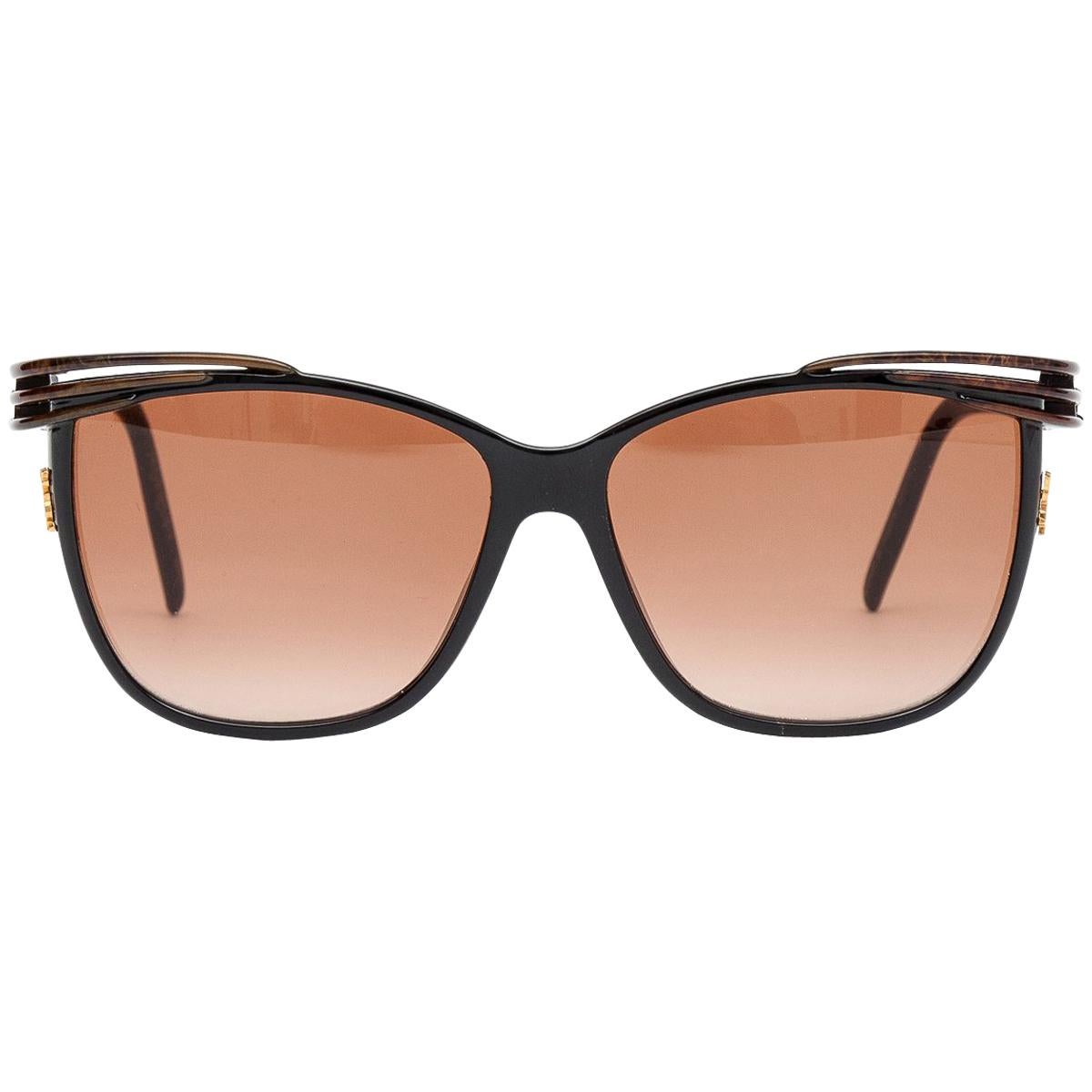 Yves Saint Laurent Sunglasses 8631_Y133, 1980s  For Sale