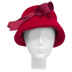 Retro 1960s Cranberry Felt Bucket Hat